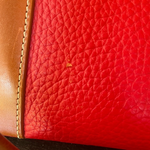 Dooney & Boruke Red Leather Handbag and matching Coin Purse - Picture 12 of 14